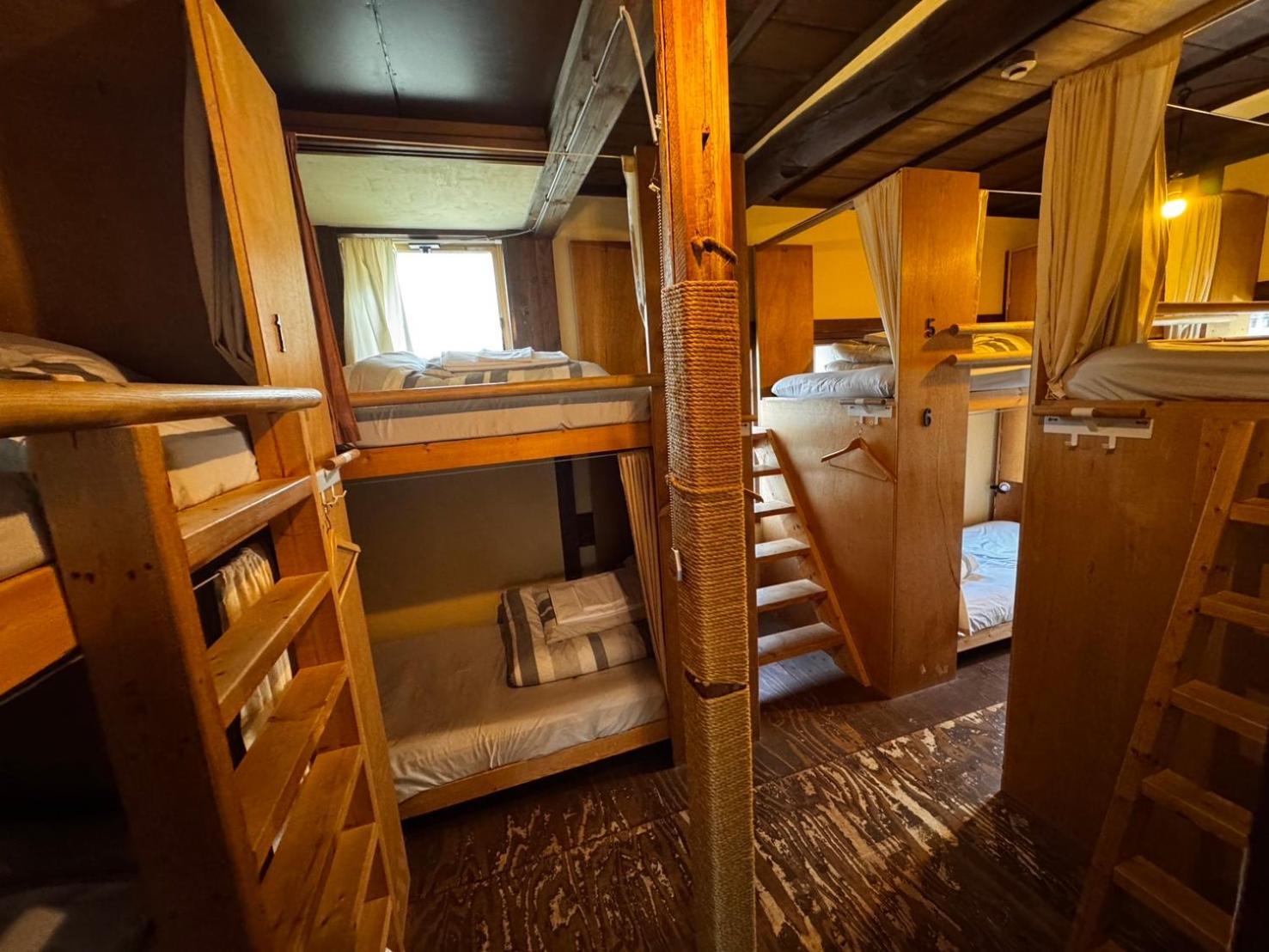 Roku Hostel Хиросима Экстерьер фото