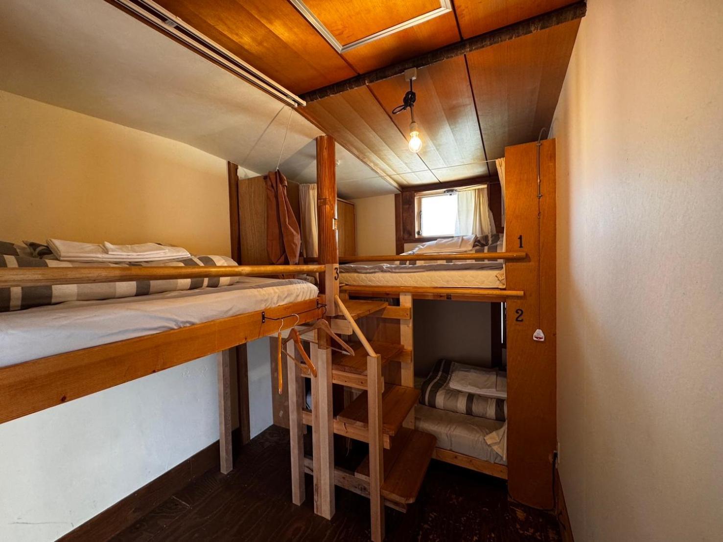 Roku Hostel Хиросима Экстерьер фото
