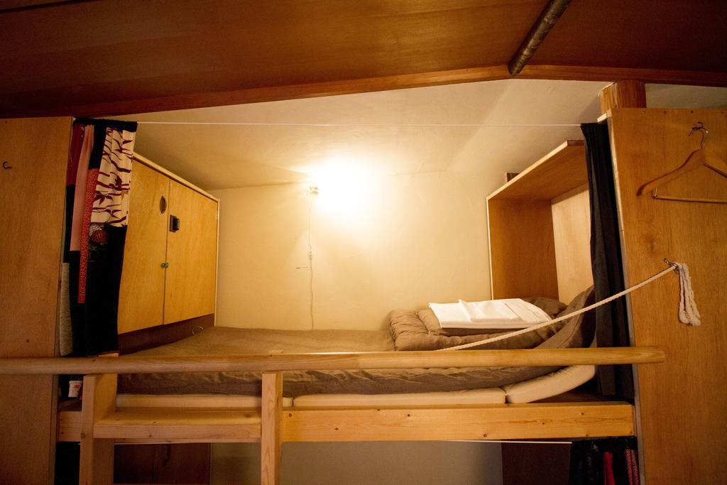 Roku Hostel Хиросима Экстерьер фото